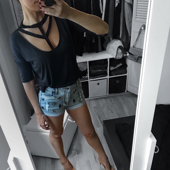 LAST 2✨Black Strap Detail Front Top - Picture 2 of 5